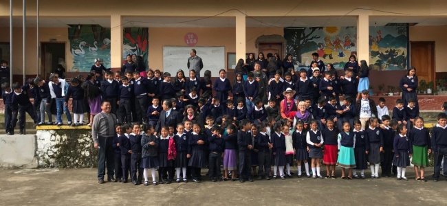 Fluoride day in Ecuador Rotary Club_0.jpg